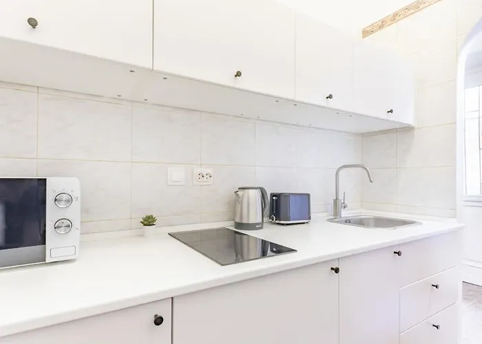 Апартаменты Ultra Modern For 3 Guests