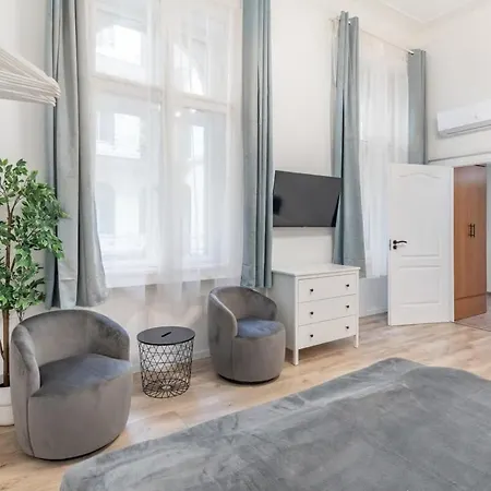 Ultra Modern For 3 Guests *