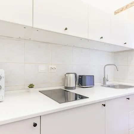 דירה Ultra Modern For 3 Guests