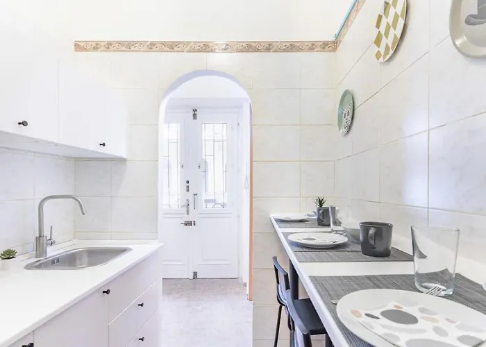 Ultra Modern For 3 Guests ブダペスト