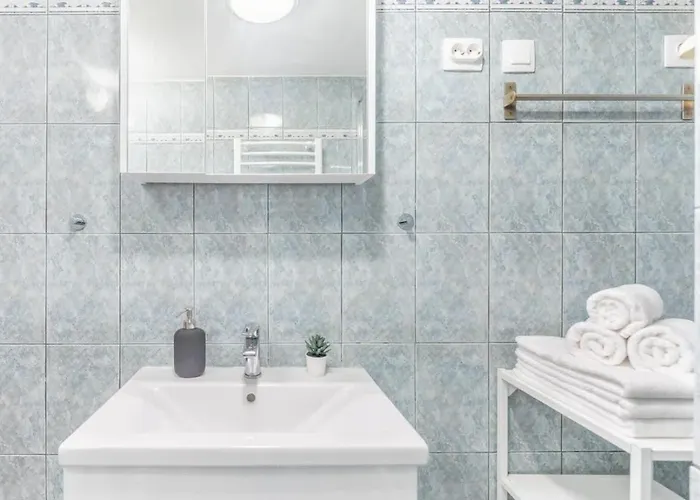 Ultra Modern For 3 Guests Apartament *