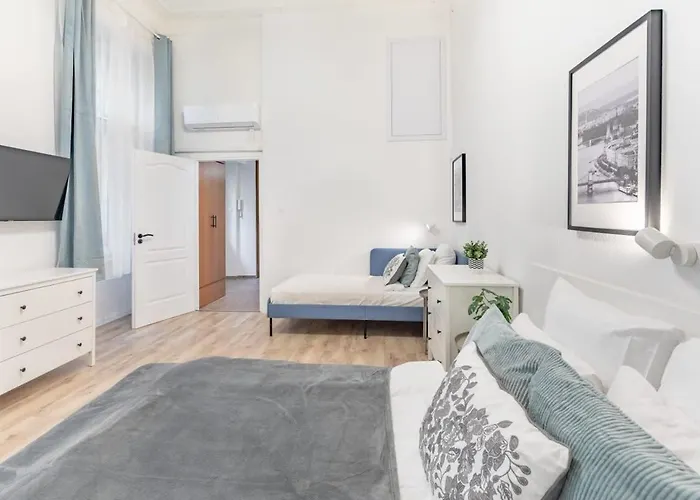 Ultra Modern For 3 Guests Apartament *